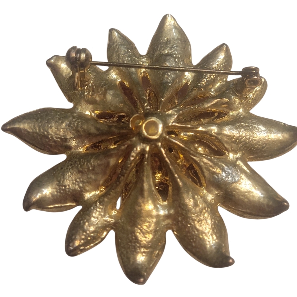 Vintage Poinsettia Brooch - Picture 4 of 5